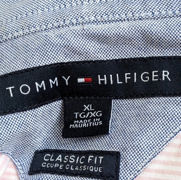 MEN’S Tommy Hilfiger Button Up Shirt Pink White Striped. Size XL classic fit - Picture 3 of 5
